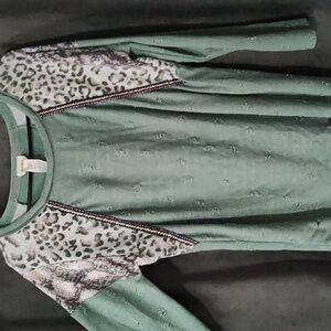 BiBi Leopard Accent Long Sleeve